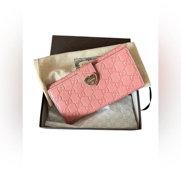 GUCCI Guccissima Heart Continental Leather Wallet - Picture 1 of 16